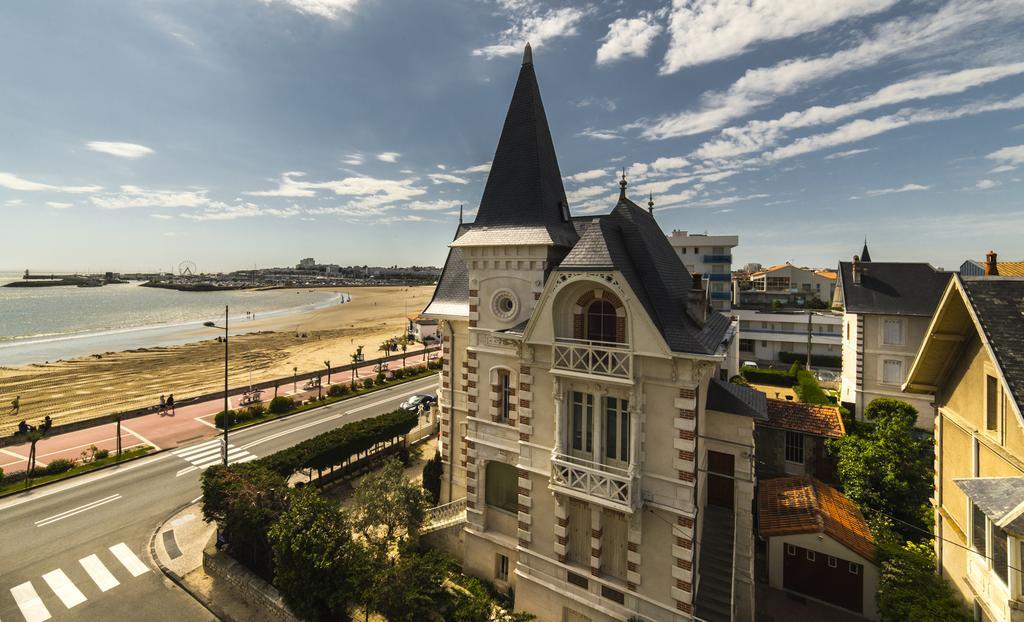 Family Golf Hotel Royan Exterior photo